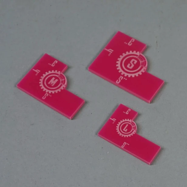 Color: ACRYL - pink