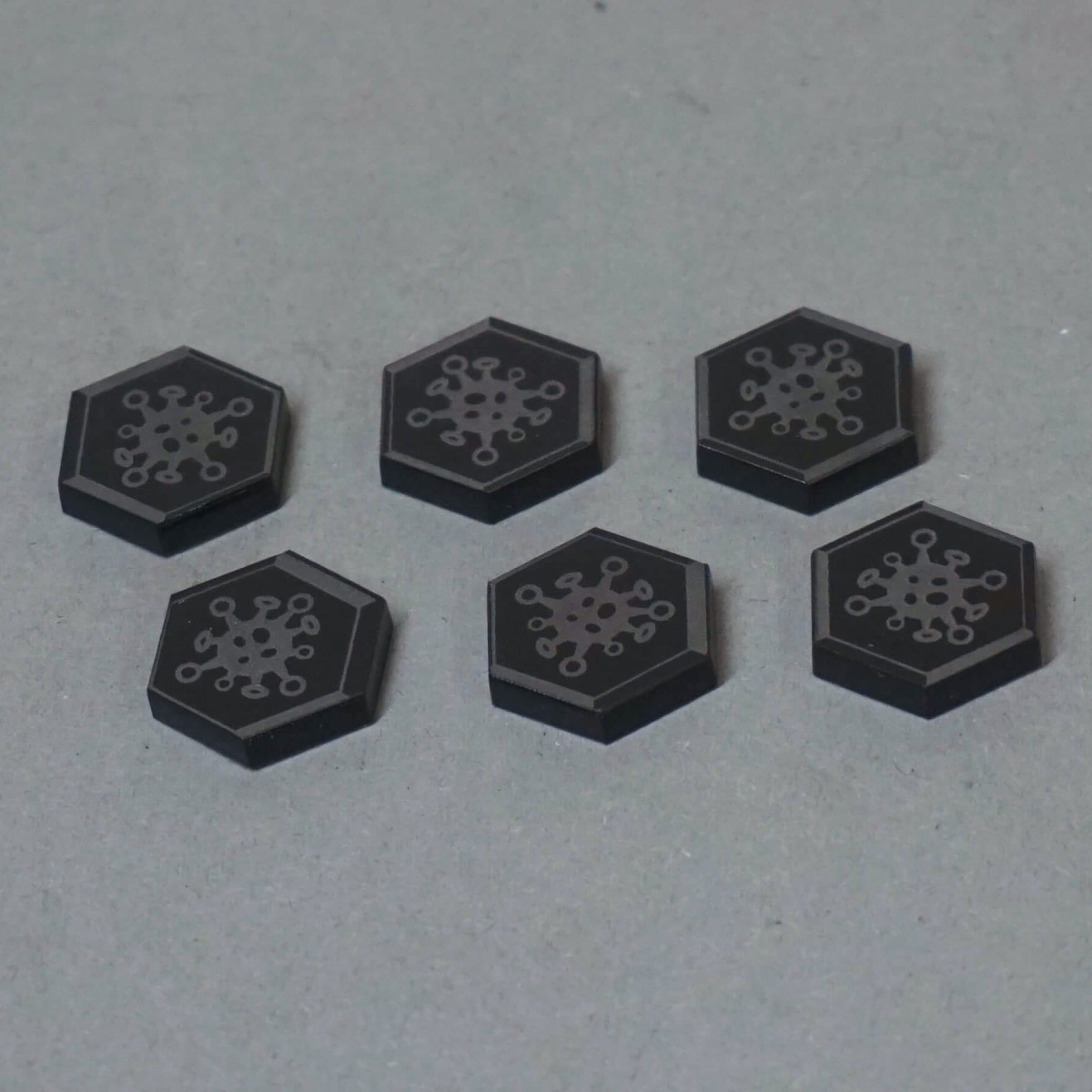 Color: ACRYL - black