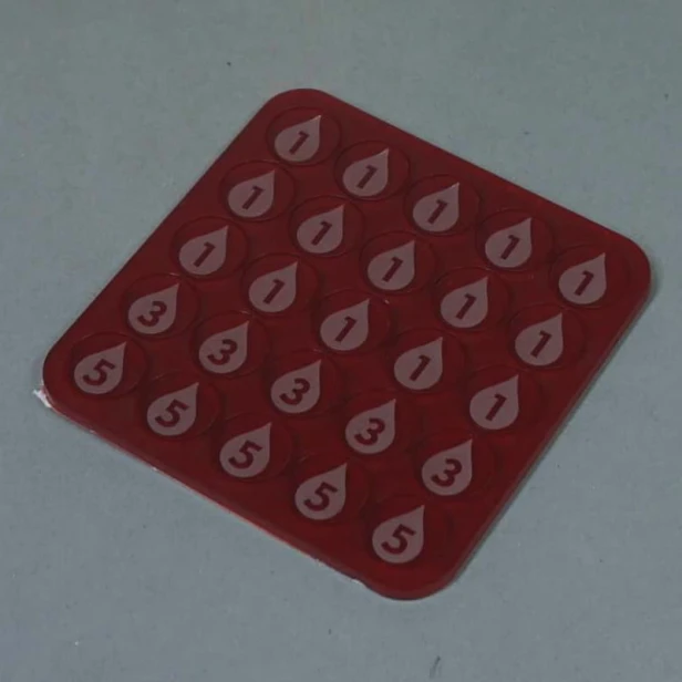 Color: ACRYL - red trans