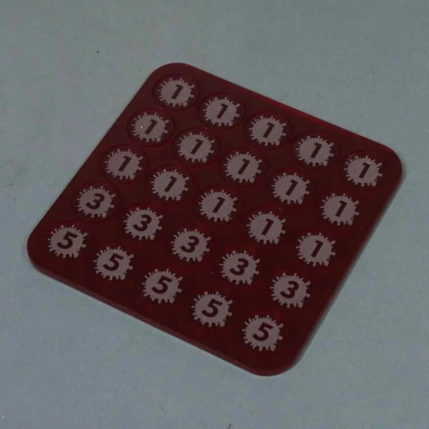 Color: ACRYL - red trans